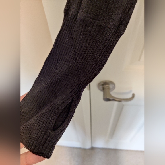 Lululemon Yin Me pullover sweater, size 10 - Picture 5 of 9